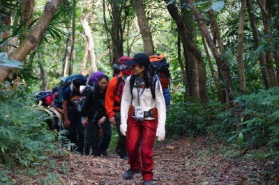 9重裝前往帽子 山的考驗(帽子山登山步道)